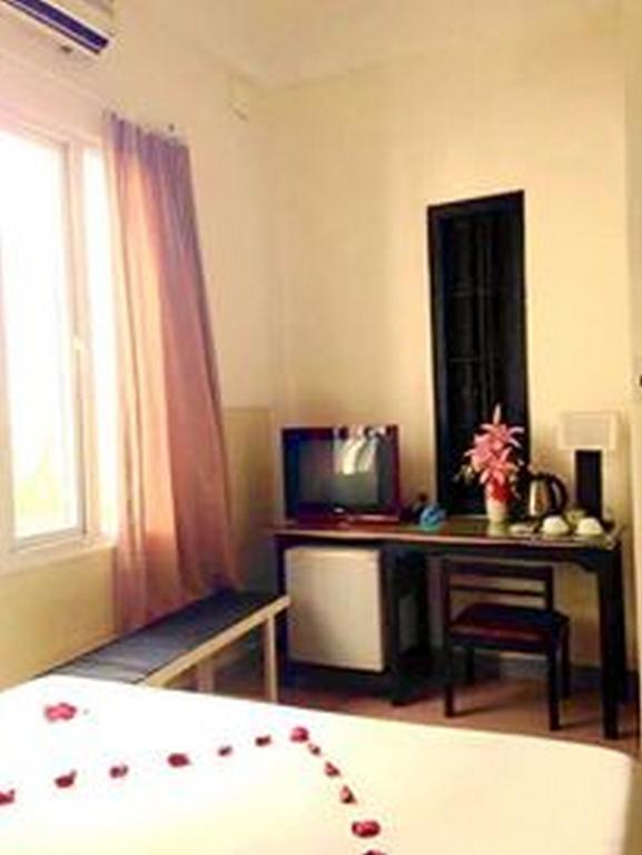 Ruby Bistro Hotel Hue Zewnętrze zdjęcie