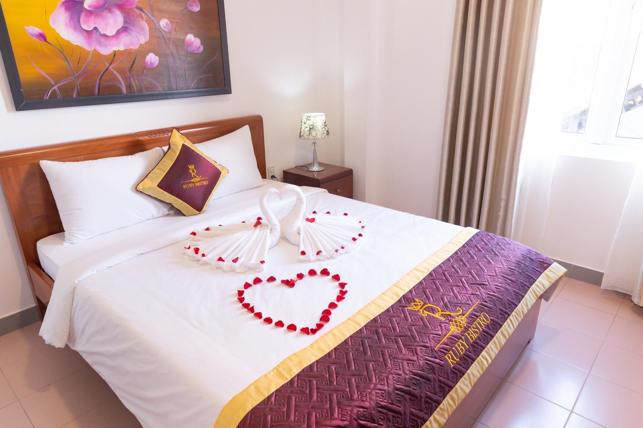Ruby Bistro Hotel Hue Zewnętrze zdjęcie
