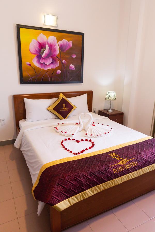 Ruby Bistro Hotel Hue Zewnętrze zdjęcie