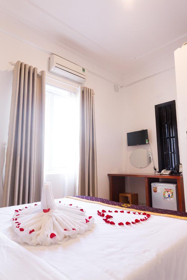 Ruby Bistro Hotel Hue Zewnętrze zdjęcie