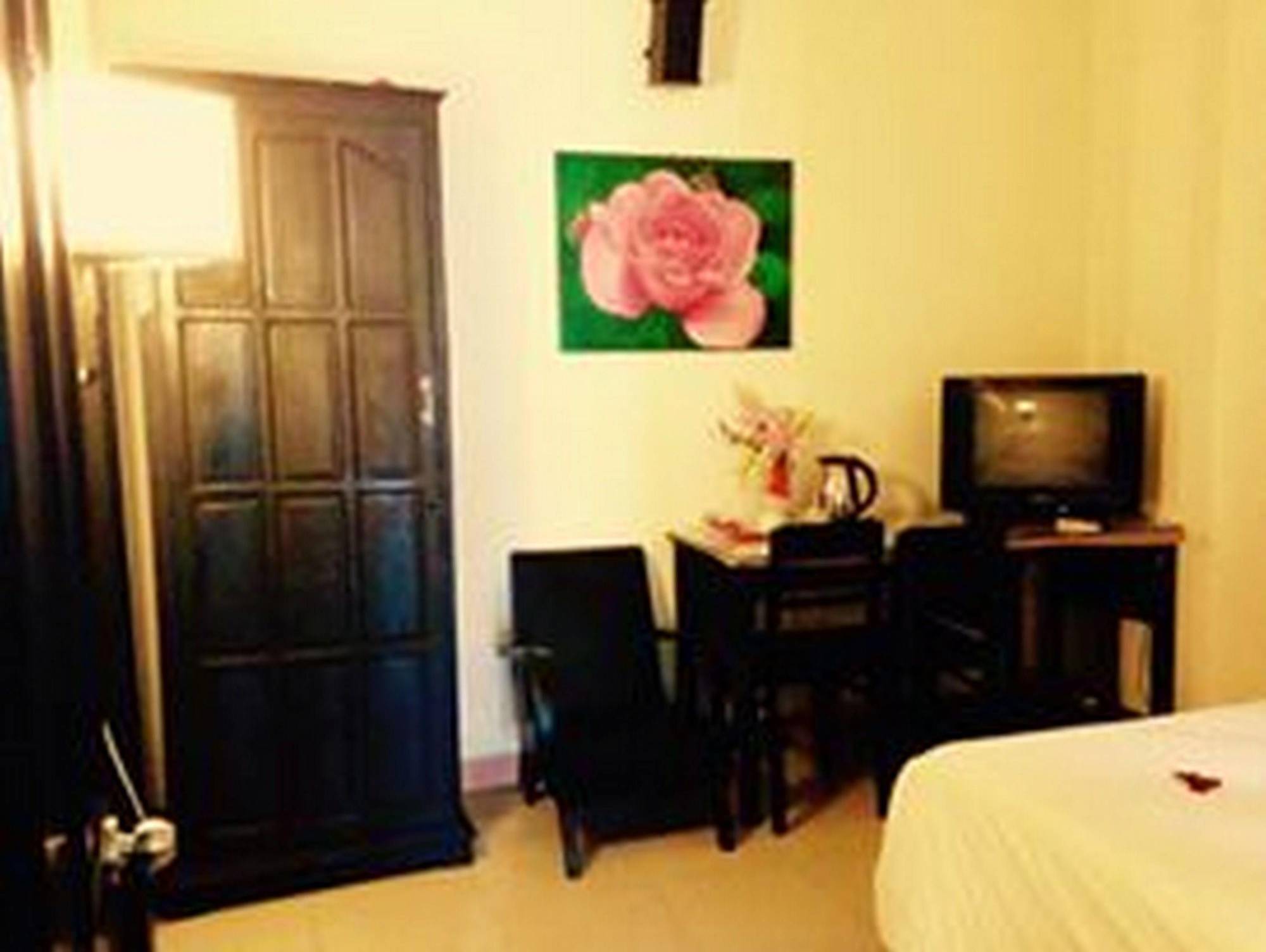 Ruby Bistro Hotel Hue Zewnętrze zdjęcie